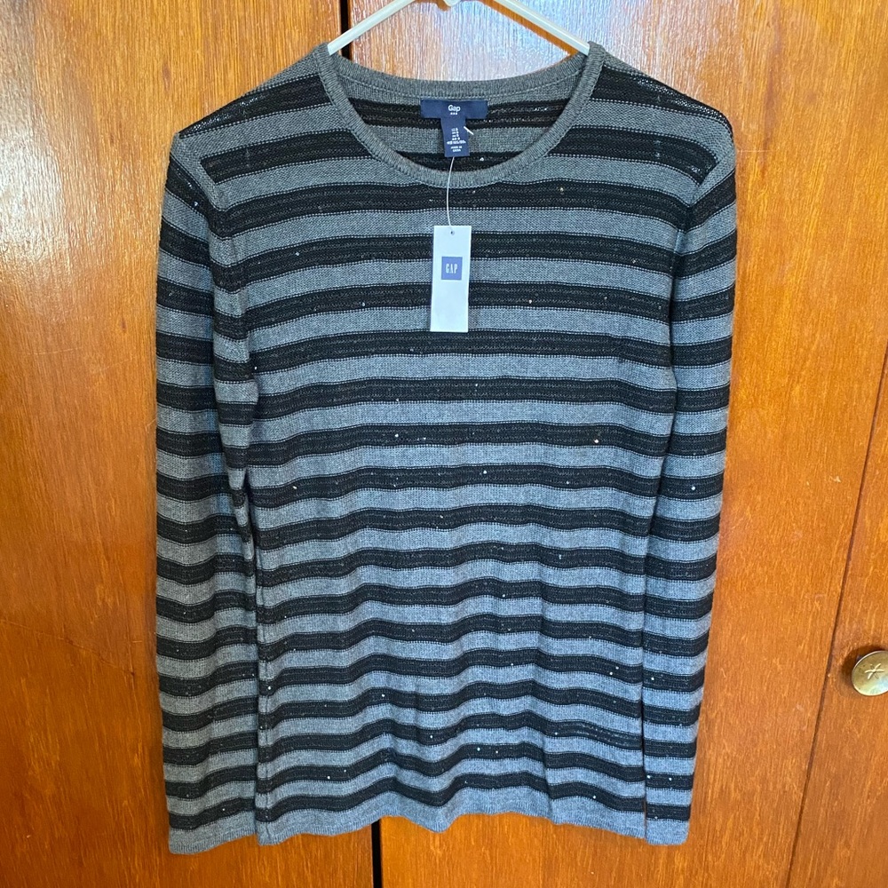 Woman’s Gap Top S